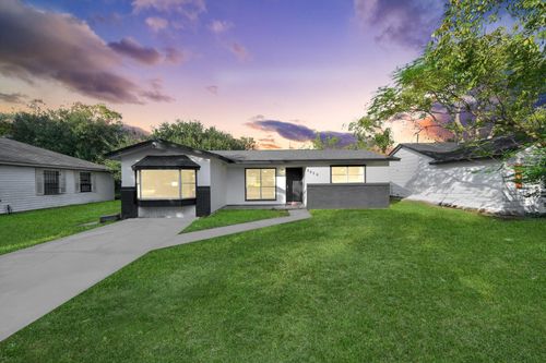 2926 Knotty Oaks Trl, Houston, TX, 77045-4719 | Card Image