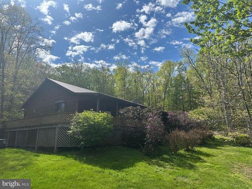 90 Shade Valley Rd, RIO, WV, 26755-3512 | Card Image