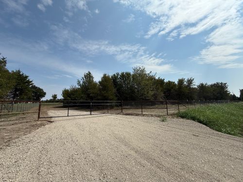 1039 County Road 4109, Greenville, TX, 75401-1107 | Card Image