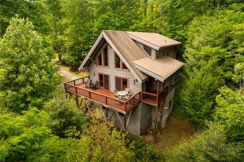 134 Hews Cir, Blowing Rock, NC, 28605-9272 | Card Image