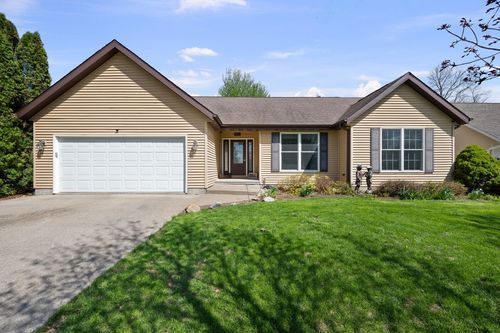 318 Sycamore St, Wilton, IA, 52778-7791 | Card Image
