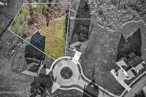 104 Duncanberry St, Oak Ridge, TN, 37830-1407 | Card Image
