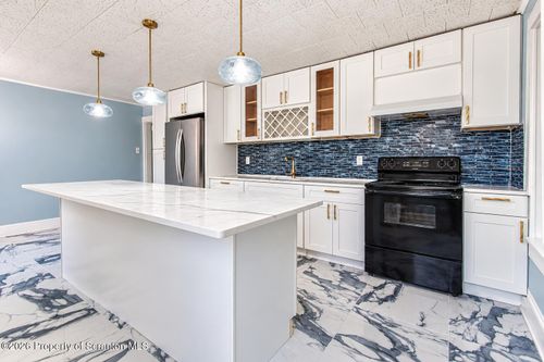 2nd-fl-1638 Sanderson, Scranton, PA, 18509 | Card Image