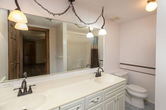 43-web-or-mls-43-Bathroom.jpg | Image 43