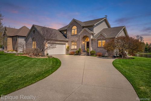 9493 Aspen View Drive, Grand Blanc Charter Township, MI, 48439 | Card Image