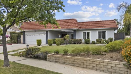 10661 Baton Rouge Ave, Porter Ranch, CA, 91326-2952 | Card Image