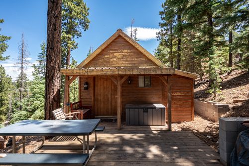 1010 E Pioneer Rd, Duck Crk Vlg, UT, 84762 | Card Image