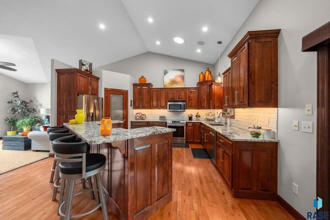 4400 E Aster Cir, House other with 5 bedrooms, 4 bathrooms and null parking in Sioux Falls SD | Image 9