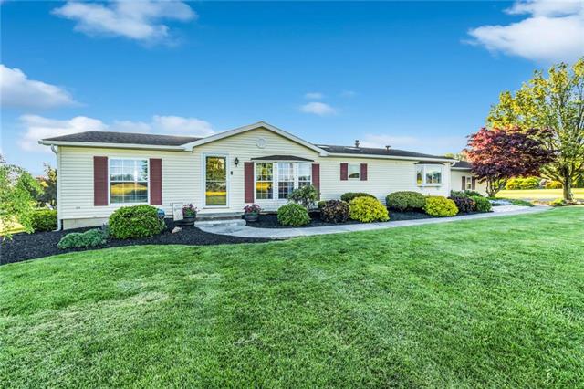 Hokendauqua Dr, Northampton, PA 18067