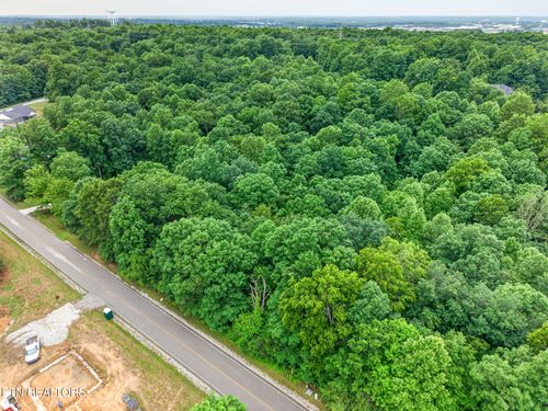 2022 Cumberland View Dr, Crossville, TN, 38571 | Card Image