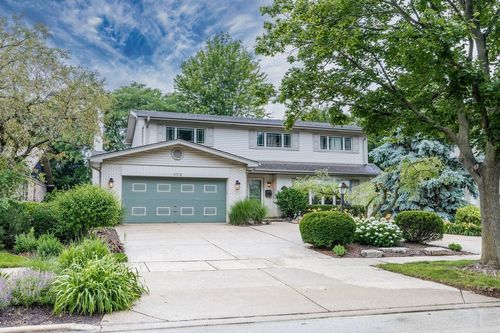 1012 S Church Rd, Mount Prospect, IL, 60056-4109 | Card Image