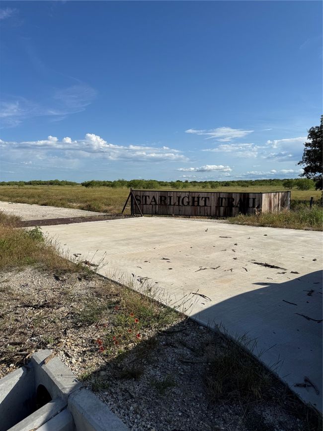 View of surrounding community | Image 8