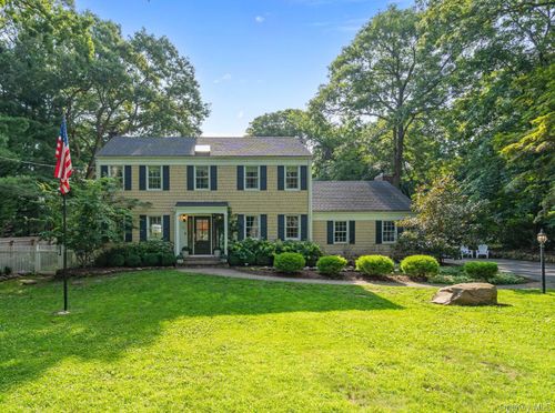 36 Leonard St, Wading River, NY, 11792-1608 | Card Image