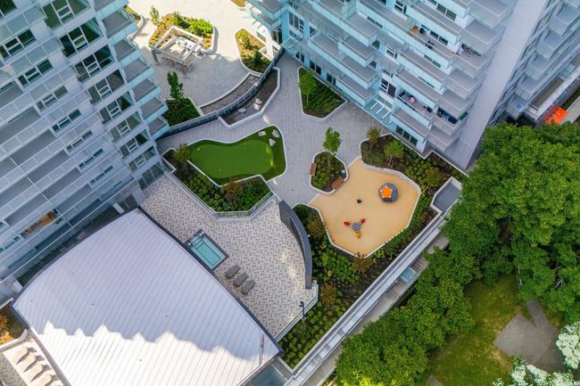 1104 - 13778 100 Ave, Condo with 2 bedrooms, 2 bathrooms and 1 parking in Surrey BC | Image 21