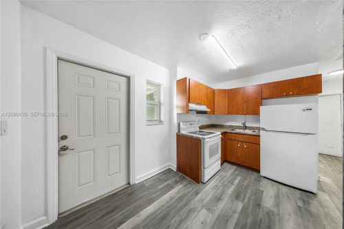 10-6224 Miramar Pkwy, Miramar, FL, 33023-3993 | Card Image