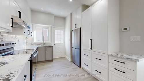 56 Niantic Cres, North York, ON, M3A2H7 | Card Image