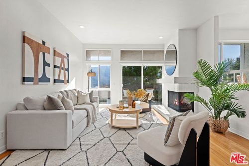 1758 Palisades Dr, Pacific Palisades, CA, 90272 | Card Image