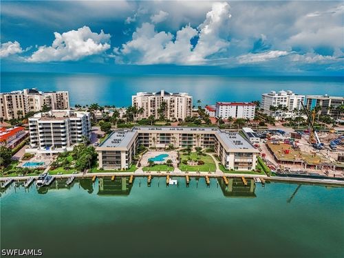 205-3200 Gulf Shore Blvd N, NAPLES, FL, 34103-3917 | Card Image