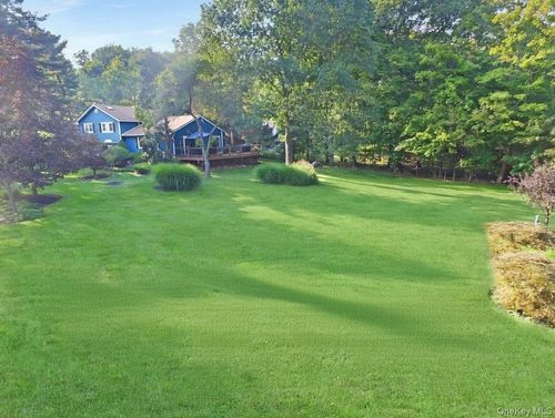 6 Kenbar Rd, West Nyack, NY, 10994-1203 | Card Image