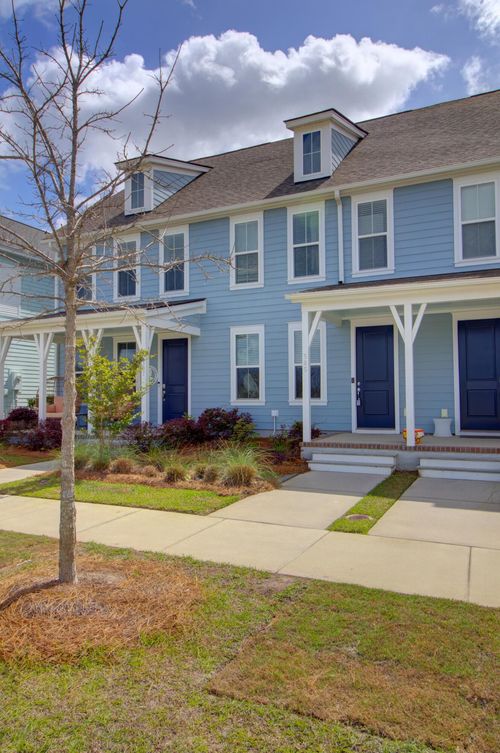 585 Blueway Avenue, Summerville, SC, 29486 | Card Image