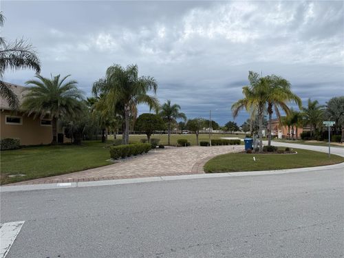 346 Nolane Ln, POLK CITY, FL, 33868-5152 | Card Image