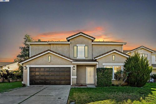 3230 Ripplerock Ln, Stockton, CA, 95206-5724 | Card Image