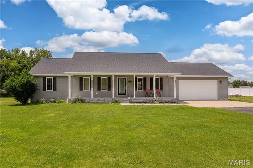 12063 Strawberry Rd, Carbondale, IL, 62901-0814 | Card Image