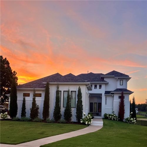203 Cascade Cir, Cave Springs, AR, 72718-5506 | Card Image