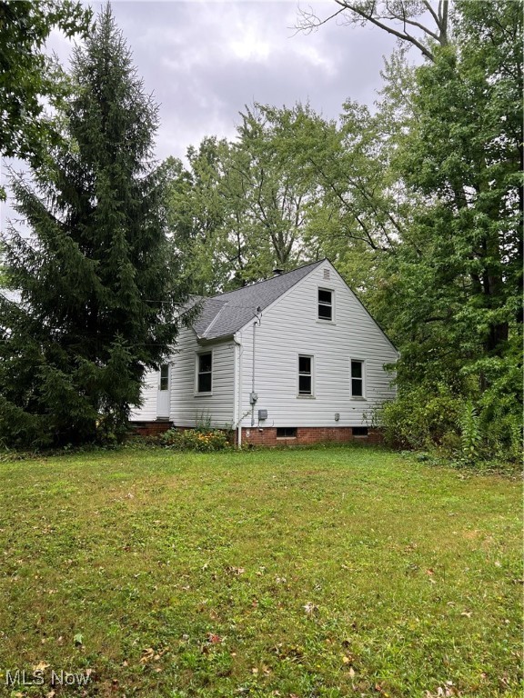 Stark Dr, Willoughby Hills, OH 44094
