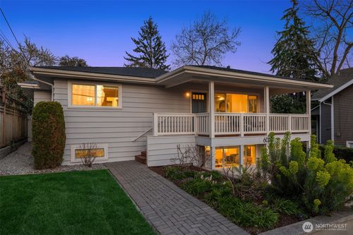 6028 31st Avenue Ne, Seattle, WA, 98115 | Card Image