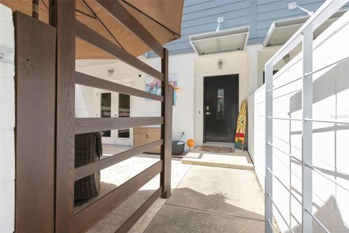 343 4th Ave S, St Petersburg, FL, 33701-4611 | Card Image