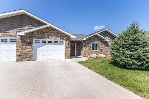 29-1615 30th St Nw, Bemidji, MN, 56601-6681 | Card Image