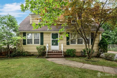 270 Ashwood Ave, Kenilworth, NJ, 07033-1902 | Card Image