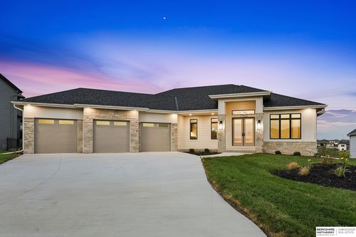 11553 S 123rd Ave, Papillion, NE, 68046-5922 | Card Image