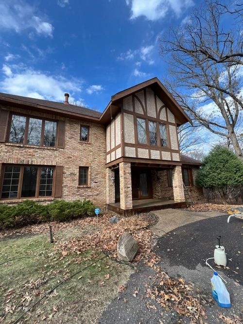 2700 Olde Wood Ct, Wayzata, MN, 55391-2535 | Card Image