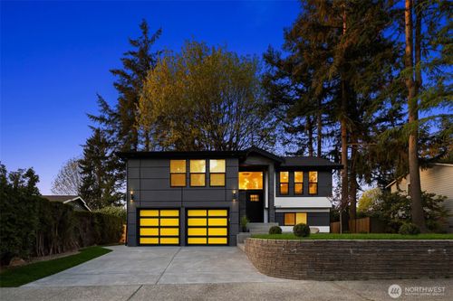 9124 Ne 139th St, Kirkland, WA, 98034-1825 | Card Image