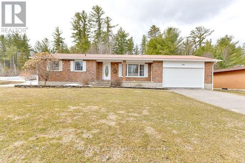 107 Augsburg Road, Bonnechere Valley, ON, K0J1T0 | Card Image