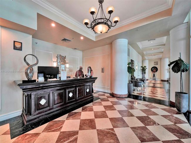 APT-806 - 17555 Atlantic Blvd, Condo with 2 bedrooms, 2 bathrooms and null parking in Sunny Isles Beach FL | Image 34