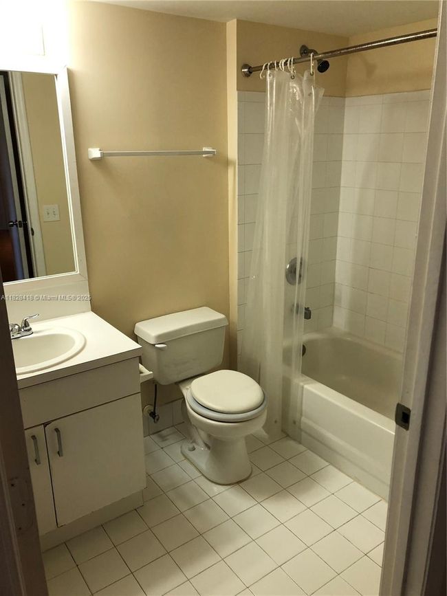 APT-308 - 470 S Park Rd, Condo with 2 bedrooms, 2 bathrooms and null parking in Hollywood FL | Image 14