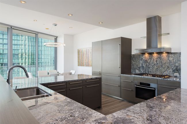 APT-1001 - 2900 Mckinnon St, Condo with 2 bedrooms, 3 bathrooms and null parking in Dallas TX | Image 16
