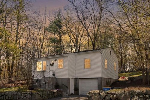 41 Maple St, Randolph, MA, 02368-4814 | Card Image