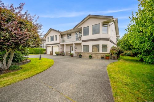 1564 Trumpeter Cres Sw, Courtenay, BC, V9N8W6 | Card Image