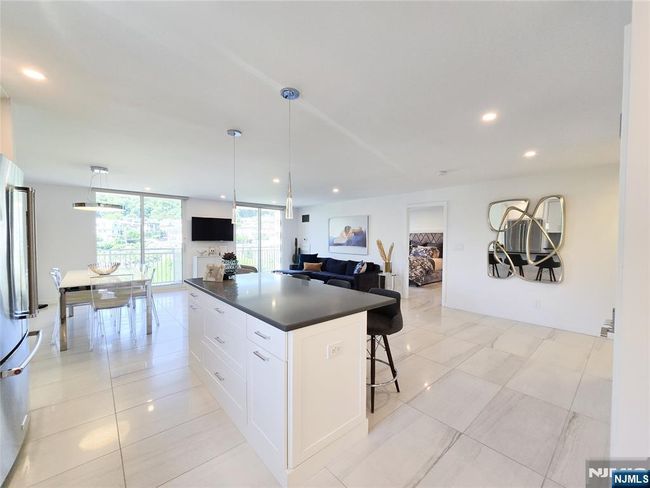 PH-6 - 1077 River Rd, House attached with 1 bedrooms, 2 bathrooms and null parking in Edgewater NJ | Image 5