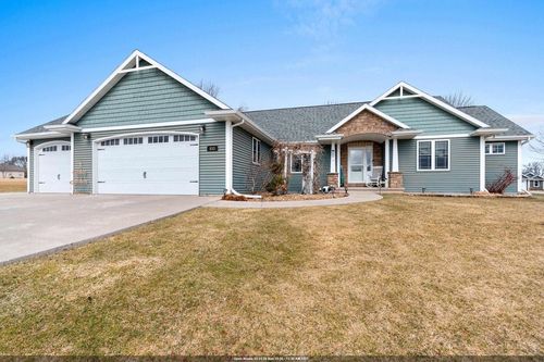 833 Whispering Way, OMRO, WI, 54963 | Card Image
