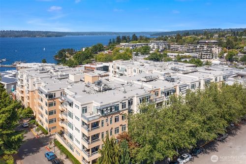 422-109 2nd St S, Kirkland, WA, 98033-9001 | Card Image