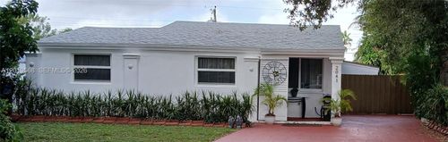 2041 Ne 182nd St, North Miami Beach, FL, 33162 | Card Image