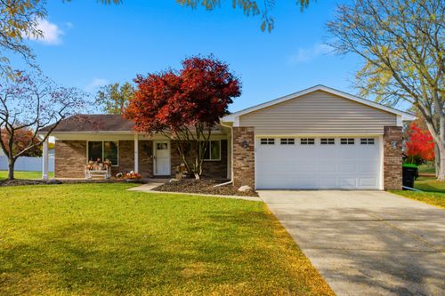 24473 Bonnie Brook Dr, Novi, MI, 48374-3009 | Card Image