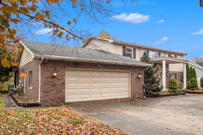 1824 Brookwood Drive, House other with 5 bedrooms, 3 bathrooms and null parking in Elkhart IN | Image 3