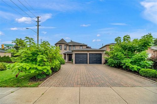 191 Livingstone St W, Barrie, ON, L4N6Z9 | Card Image