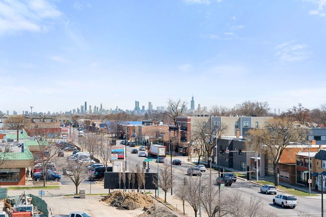 306 - 6700 W North Ave, Condo with 2 bedrooms, 2 bathrooms and 2 parking in CHICAGO IL | Image 22